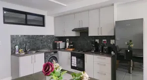 Windhoek Cozy stay - Image 4