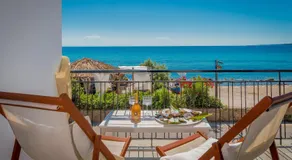 Anastasia Miramar Deluxe Apartments - Image 3
