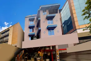 Super Collection O Sixmile Guwahati Formerly Hotel Gangotri - Image 3