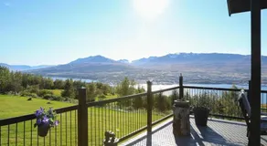 LL Properties - Charming Panorama Family Cabin - Image 3