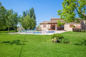 Voll ausgestattete schöne Villa mit Terrasse, Grill und Garten - Image 2