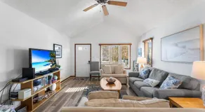 Barge Road Beach House - Image 2