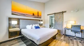 Pet-Friendly Studio Near Lighthouse Beach! - Image 2
