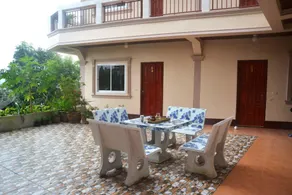 Happy House - Image 5