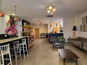 Bishop Hotel - Image 5