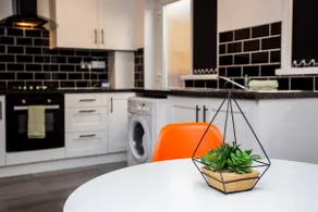 Roberts House by #ShortStaysAway - Image 4