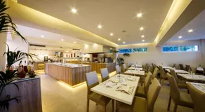 Planos Beach Hotel - Image 5