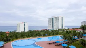 Golden Peak Resort & Spa - Image 2