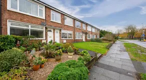 Two Bedroom House by Brookland Stays Serviced Accommodation Short Lets Middleton with Free WiFi - Image 5