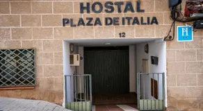 Hostal Plaza de Italia - Image 5