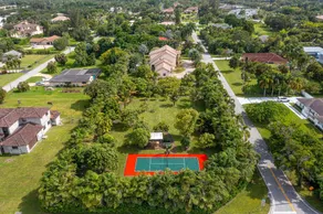Plantation Acres 7BR Luxury Mansion & Private Pool - Image 4