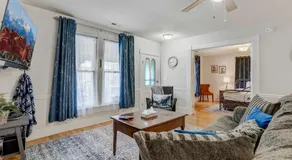 1BR Quiet Neighborhood & Nearby Parks - Image 2