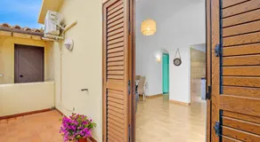 Appartement 'Casa Vacanze Cannigione' avec terrasse privée, Wi-Fi et climatisation - Image 4