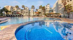Upscale Modern Villa Private w Terrace in Bahia Mar Beachfront Resort, Heated Pool! - Image 3