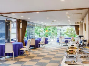 Sanjo Royal Hotel - Image 2