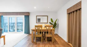 Stag & Stay- Waterlillie - Contractor friendly, Fast WiFi - Image 2
