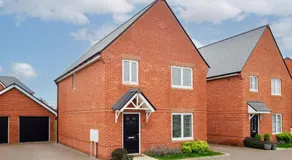 Host & Stay - Flourishing Court - Image 4