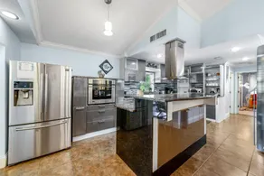 The Farm House - Great Location + Pet Friendly! - Image 3