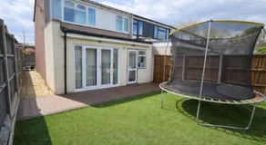 ValueStays Chalvey Free Parking - Image 4