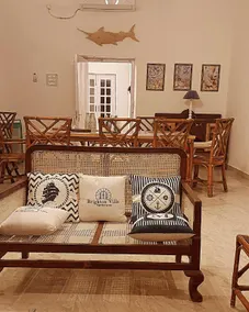 Beachfrpnt House - Image 4