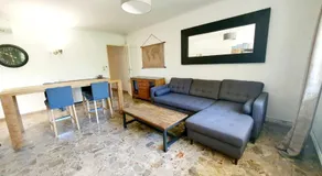 Bas de villa avec piscine - Image 3