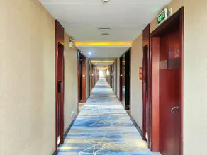 Extraordinary Holiday Hotel(Dongguan Changping Railway Station Branch) - Image 4