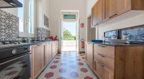 La Casa Bianca - Image 4