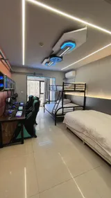 EV5 Esports Theme Hotel (Kowloon Plaza Branch) - Image 2