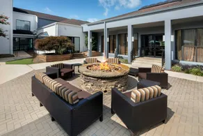 Courtyard by Marriott Atlanta Windy Hill/Ballpark - Image 5