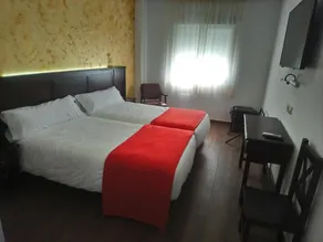 Hotel Restaurante Sostenible La Laguna - Image 2