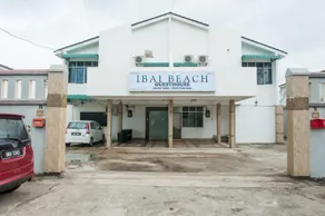 IBAI BEACH GUESTHOUSE - Image 3