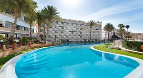 Charmant appartement avec piscine à 5 min de la mer - Image 2