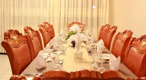 Hennessis Hotel - Image 2