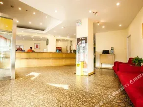 Home Inn (Taiyuan Train Station) - Image 5