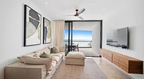 4-Bedroom Beachfront Apartment - Image 2