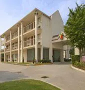 Super 8 Spring/The Woodlands Area - Image 5