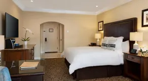 Westlake Village Inn - Image 2