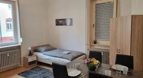 Gemütliches 3 Zimmer Apartment mit Küche und Garten - Image 2