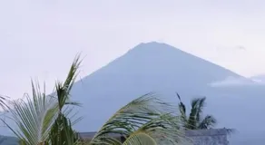 Amed Stop Inn Homestay, Rooftop Restaurant and Bar - Image 5
