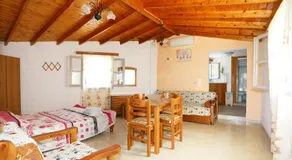 Katina Balos Rooms-Studios - Image 2