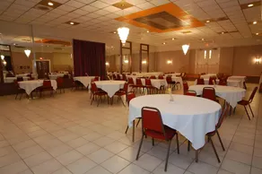  Monsoon Inn - Image 4