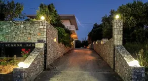 Marianos Apartments - Image 5