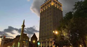 THE HANNAH HOUSE - DOWNTOWN HISTORIC LANCASTER - Image 5