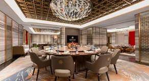 China Hotel Guangzhou - Image 3