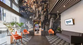 Brady Hotels Central Melbourne - Image 2
