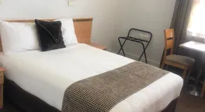 Narwee Hotel - Image 2