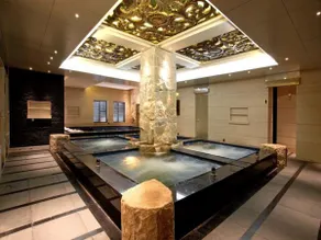 Haiyatt Hotel Shanghai - Image 3