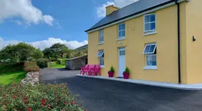 Hidden Hills Waterville - Private Farmhouse - Image 4