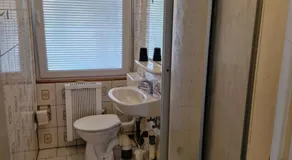 Bungalow 1 - 4-Raum-Wohnung mit Küche und 2 WC Duschen in Ohrdruf-Crawinkel - Image 2