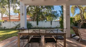 Villa Familiar con Piscina - Image 2